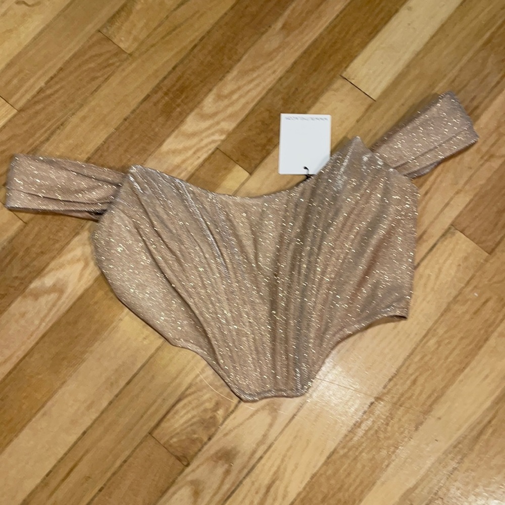 Size small top in caramel color